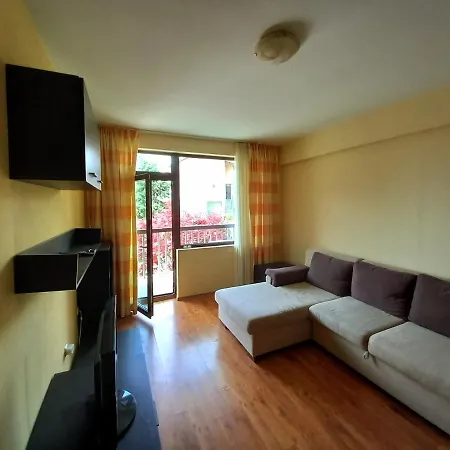 Rose Apartment Golden Sands