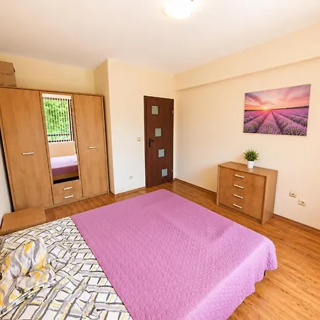 Rosa Rogosa Apartament Nisipurile de Aur