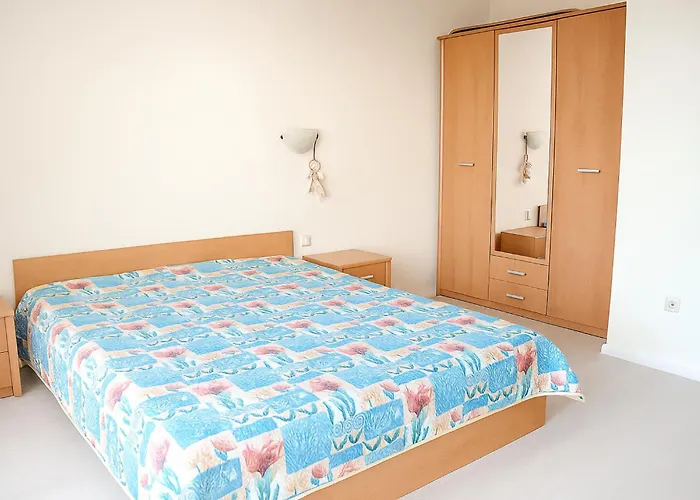 Rosa Rogosa アパート *